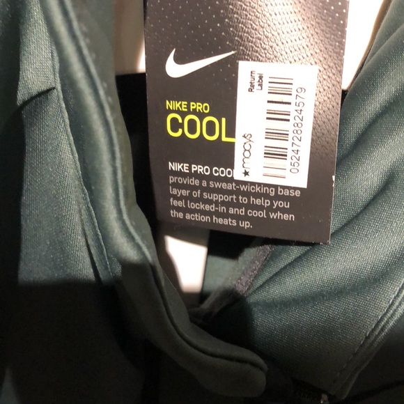 Nike Men's Green Jacket - Picture 4 of 8